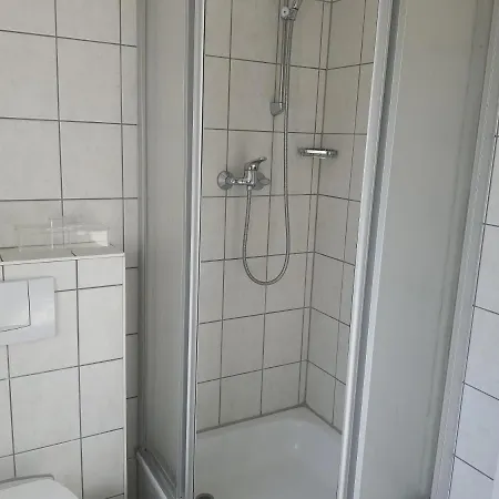 Apartment Darsser Weg 32 *